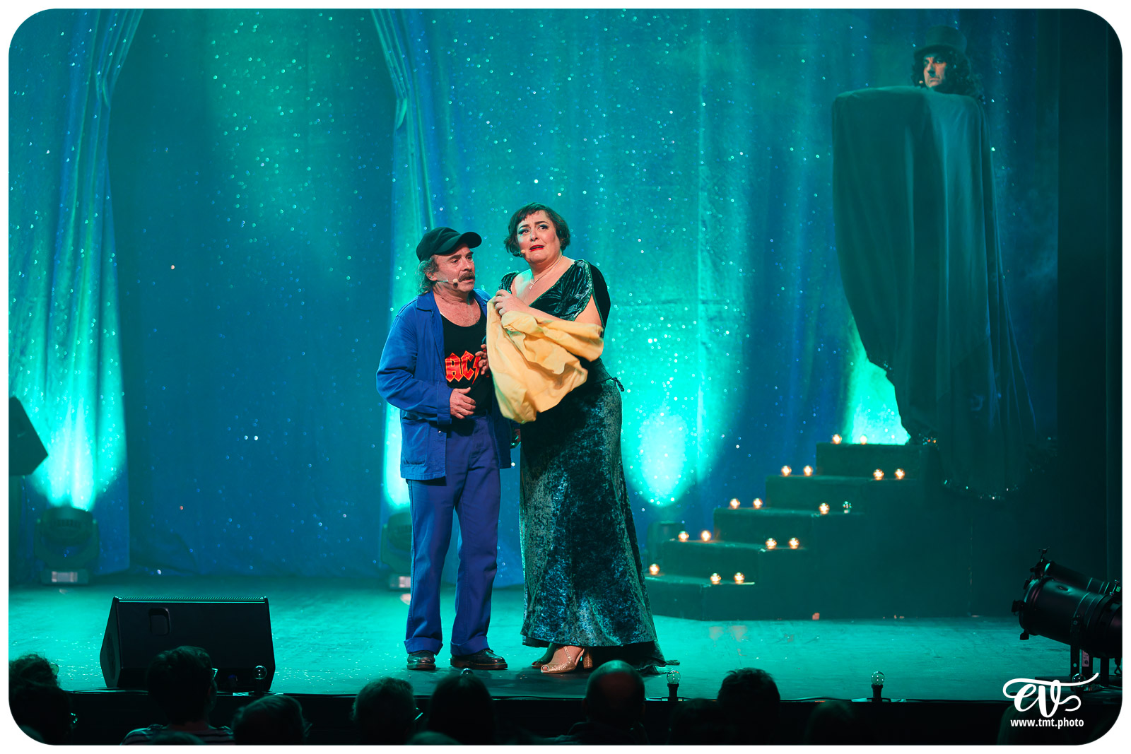 PLEIN FEU (CIE AVRIL EN SEPTEMBRE)